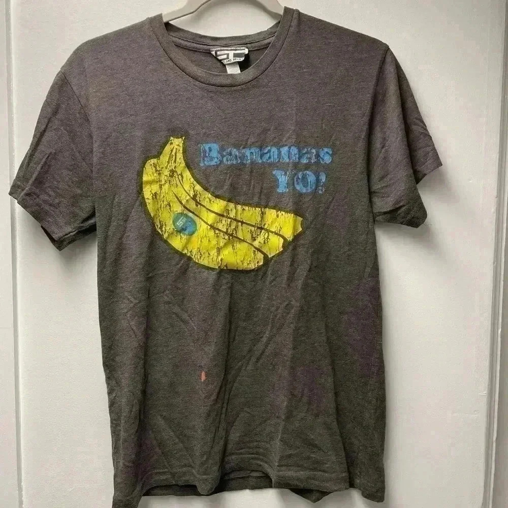 T-Shirt Shaun T Bananas size small